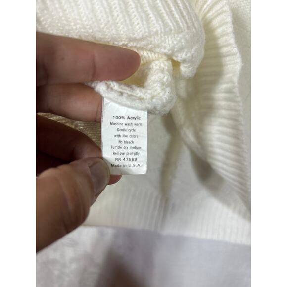 Vintage Sweater Small White Textured Knit Crew Neck USA Made Spunky Acrylic - Picture 8 of 10